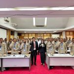 Usai Kunjungan, Bupati Sula Makan Siang Bersama Camat, Kades dan Praja IPDN